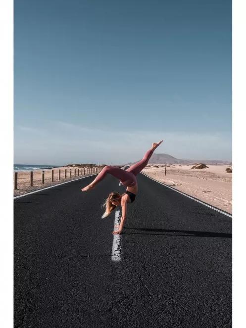 pantaloni de sport pt. femei Fundango Zen High Rise Leggings magenta 9